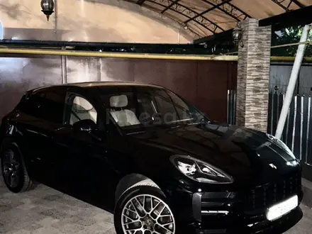 Porsche Macan 2019 года за 29 000 000 тг. в Алматы