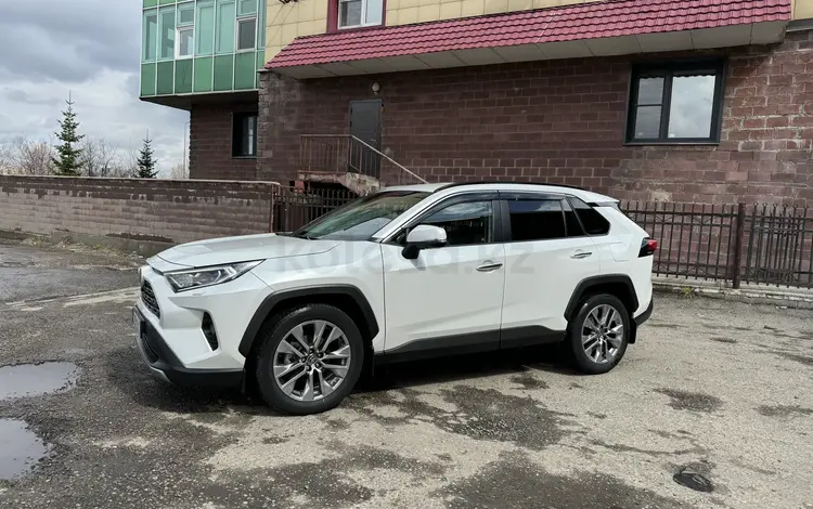 Toyota RAV4 2020 годаүшін17 500 000 тг. в Усть-Каменогорск