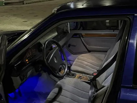 Mercedes-Benz E 200 1992 года за 1 000 000 тг. в Павлодар – фото 13