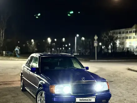Mercedes-Benz E 200 1992 года за 1 000 000 тг. в Павлодар