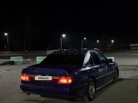 Mercedes-Benz E 200 1992 года за 1 000 000 тг. в Павлодар – фото 22