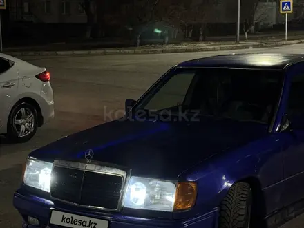 Mercedes-Benz E 200 1992 года за 1 000 000 тг. в Павлодар – фото 5