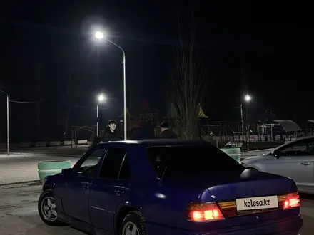 Mercedes-Benz E 200 1992 года за 1 000 000 тг. в Павлодар – фото 9