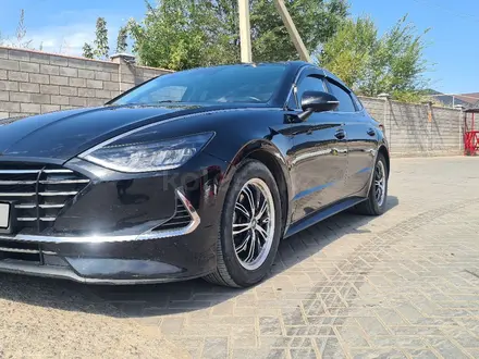 Hyundai Sonata 2019 года за 10 600 000 тг. в Алматы – фото 26