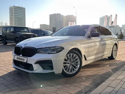 BMW 530 2022 года за 28 700 000 тг. в Петропавловск – фото 2