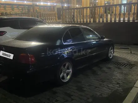 BMW 528 1997 года за 2 900 000 тг. в Тараз – фото 4