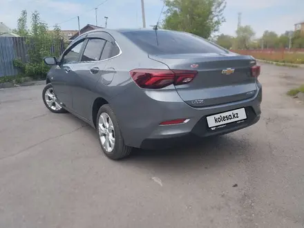 Chevrolet Onix 2023 года за 7 200 000 тг. в Караганда – фото 5