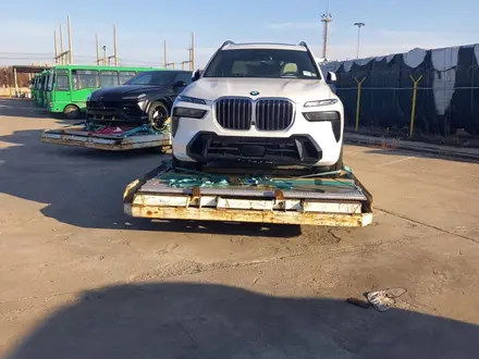 BMW X7 2023 года за 68 500 000 тг. в Алматы – фото 2