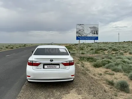 Lexus ES 300h 2013 года за 8 500 000 тг. в Жанаозен – фото 4