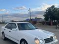 Mercedes-Benz E 200 1997 годаүшін2 400 000 тг. в Актобе – фото 6