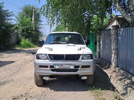 Mitsubishi Challenger 1996 года за 2 550 000 тг. в Алматы – фото 2