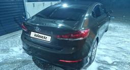 Hyundai Elantra 2018 годаfor7 800 000 тг. в Астана – фото 3