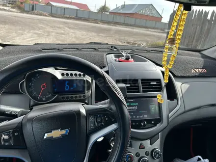 Chevrolet Aveo 2014 года за 4 000 000 тг. в Караганда – фото 3