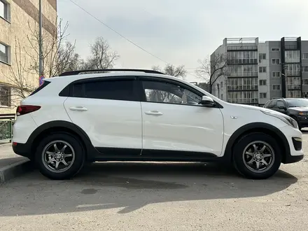 Kia Rio X-Line 2018 года за 8 500 000 тг. в Алматы – фото 13