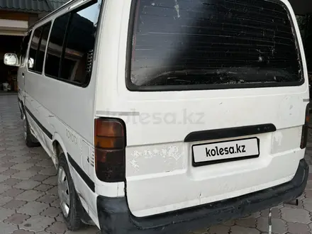 Toyota HiAce, 1998