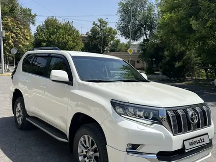 Toyota Land Cruiser Prado 2019 года за 26 500 000 тг. в Шымкент – фото 21