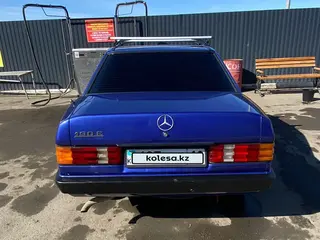 Mercedes-Benz 190