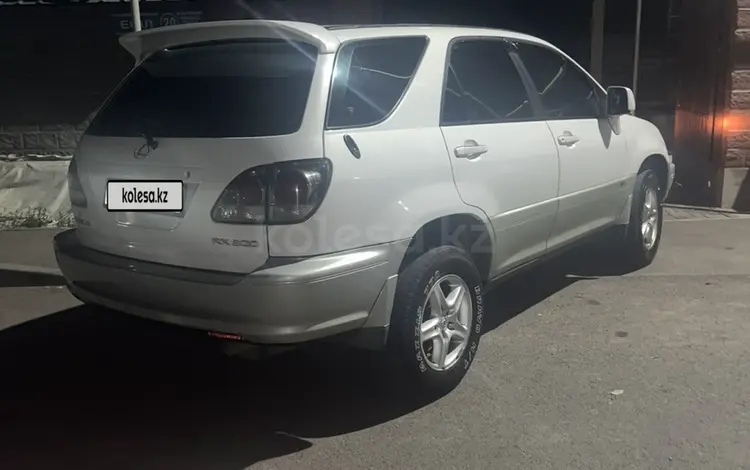 Lexus RX 300 2000 годаfor5 000 000 тг. в Алматы