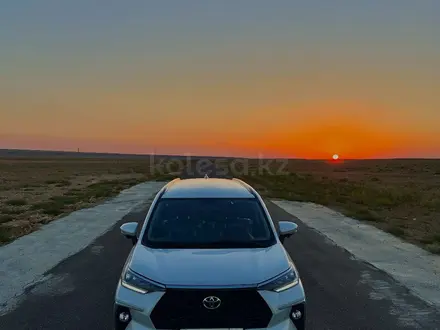 Toyota Veloz 2023 года за 13 500 000 тг. в Актау