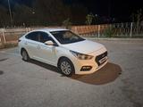 Hyundai Accent 2018 года за 6 500 000 тг. в Кызылорда – фото 2