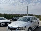 Skoda Superb 2013 года за 5 000 000 тг. в Шымкент – фото 3