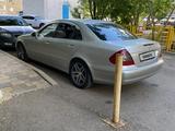 Mercedes-Benz E 320 2003 года за 5 000 000 тг. в Астана – фото 3
