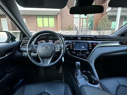 Toyota Camry 2020 года за 13 200 000 тг. в Актау – фото 7