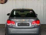 Chevrolet Cruze 2011 годаүшін3 290 000 тг. в Шымкент – фото 2