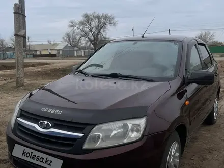 ВАЗ (Lada) Granta 2190 2013 года за 2 300 000 тг. в Уральск – фото 2