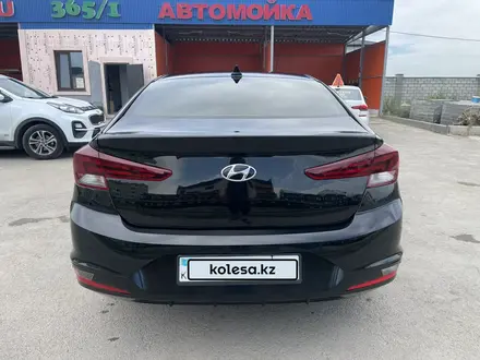 Hyundai Elantra 2019 года за 7 200 000 тг. в Алматы – фото 4