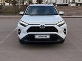 Toyota RAV4 2022 годаүшін15 000 000 тг. в Астана – фото 3