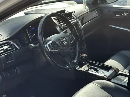 Toyota Camry 2015 года за 10 600 000 тг. в Алматы – фото 25