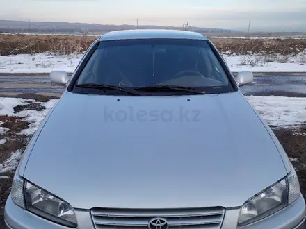 Toyota Camry 2001 года за 3 100 000 тг. в Талдыкорган