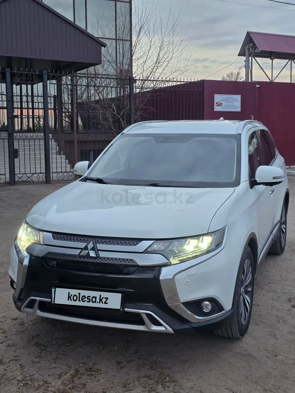 Mitsubishi Outlander, 2021