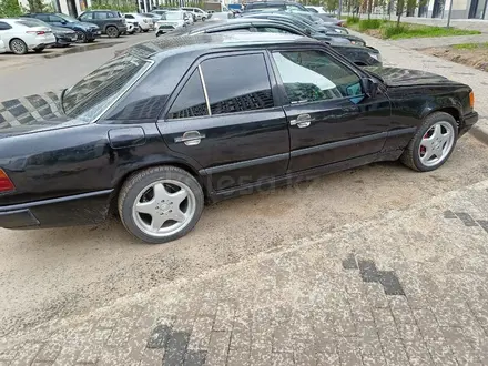 Mercedes-Benz E 230 1986 года за 1 400 000 тг. в Астана – фото 6