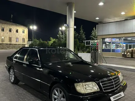 Mercedes-Benz S 320 1996 года за 4 100 000 тг. в Есик – фото 3