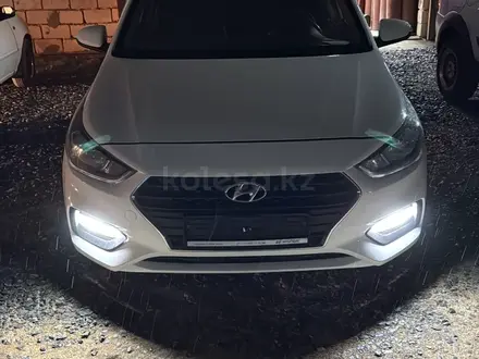 Hyundai Accent 2018 года за 5 350 000 тг. в Актау – фото 35