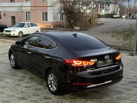 Hyundai Elantra 2017 года за 7 200 000 тг. в Атырау – фото 5