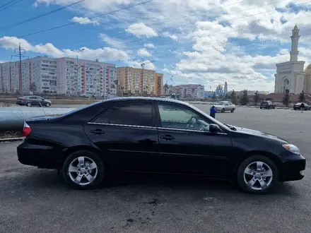 Toyota Camry 2004 года за 5 400 000 тг. в Петропавловск – фото 4