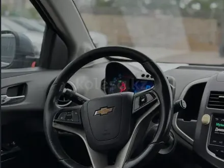 Chevrolet Aveo 2013 года за 3 800 000 тг. в Актау – фото 6