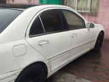 Mercedes-Benz C 320 2002 годаfor4 850 000 тг. в Алматы – фото 4