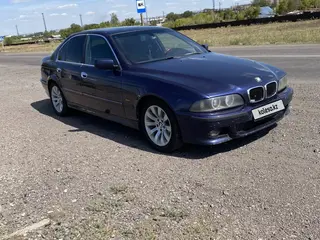 BMW 528