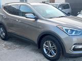 Hyundai Santa Fe 2016 годаүшін8 000 000 тг. в Атырау