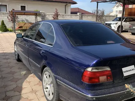 BMW 523 1996 года за 3 300 000 тг. в Алматы – фото 2
