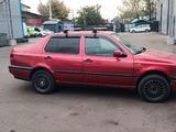 Volkswagen Vento 1994 года за 900 000 тг. в Алматы – фото 2