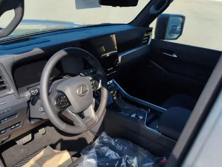 Lexus GX 550 Overtrail 2025 года за 60 623 290 тг. в Актобе – фото 12