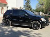 Mercedes-Benz ML 63 AMG 2007 года за 11 500 000 тг. в Семей – фото 3