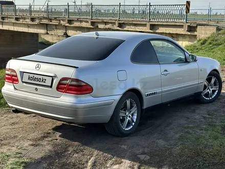 Mercedes-Benz CLK 230 1999 года за 3 500 000 тг. в Астана – фото 3