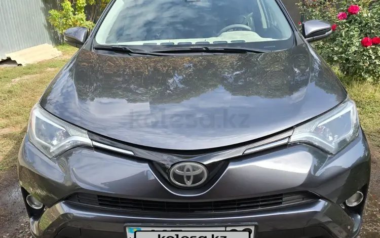 Toyota RAV4 2017 годаүшін10 500 000 тг. в Алматы