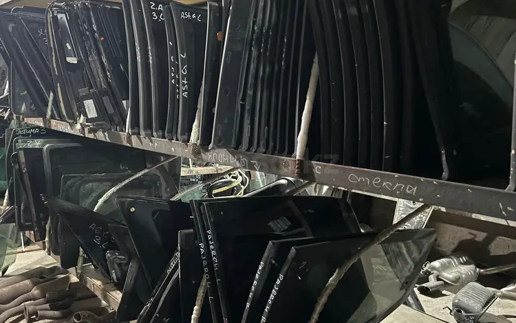 Стекло глухое форточка собачник за 2 000 тг. в Караганда